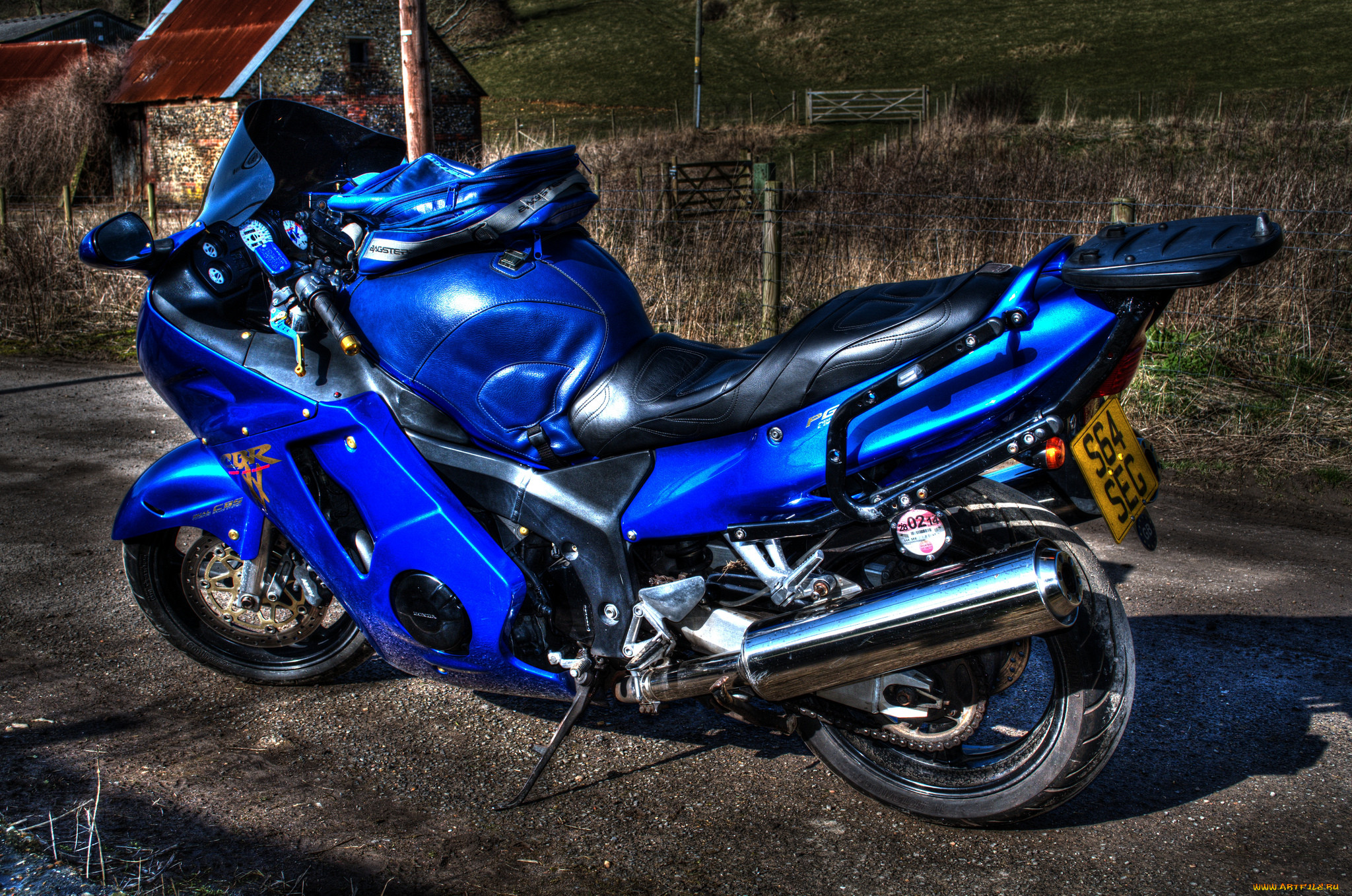 Мотоцикл Honda синий